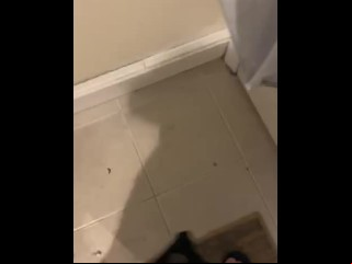åœ¨å¥¹æ´—è¡£æœä¹‹å‰å…ˆæŠŠå®ƒå¼„è„